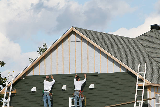 Professional Siding technician working in Burlington, CT